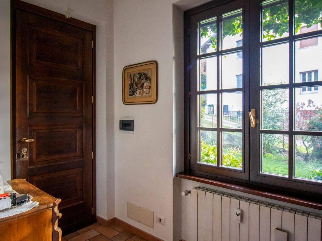 Villetta a schiera a Luvinate in Via Postale Vecchia, 24 - Foto 4