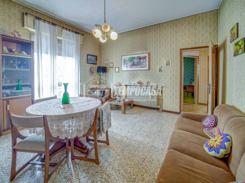Villa a Carnago in Via San Martino 15 - Foto 4