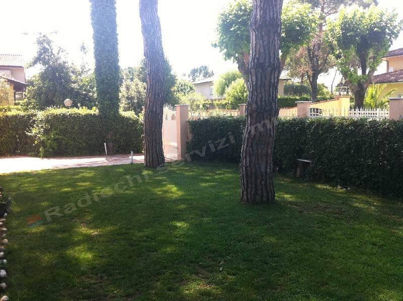 Villa a Forte dei marmi in Via Scassi Carli, 182 - Foto 3