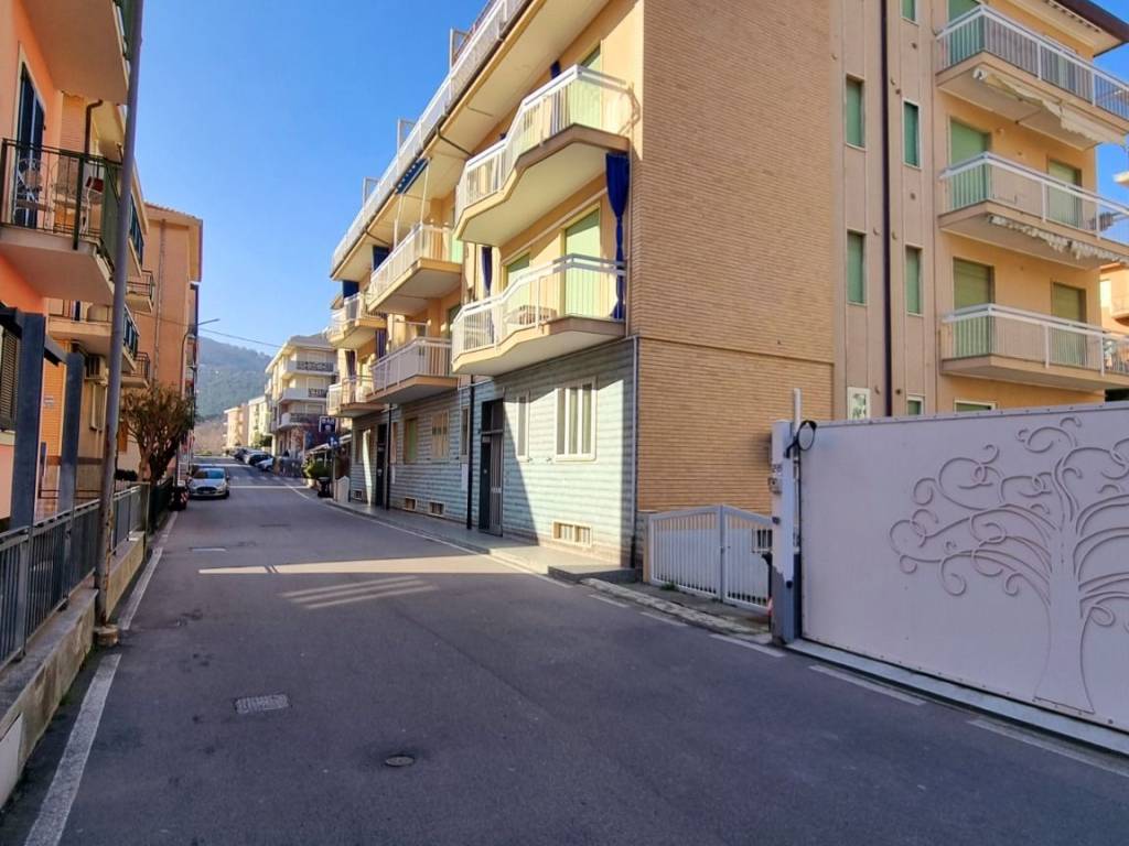 Appartamento a Spotorno in Via Francia - Foto 4