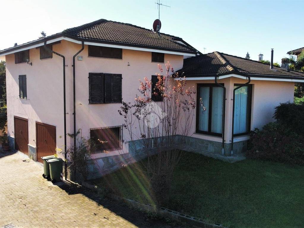 Villa a Crescentino in Via Vittorio del Corno, 18 - Foto 3