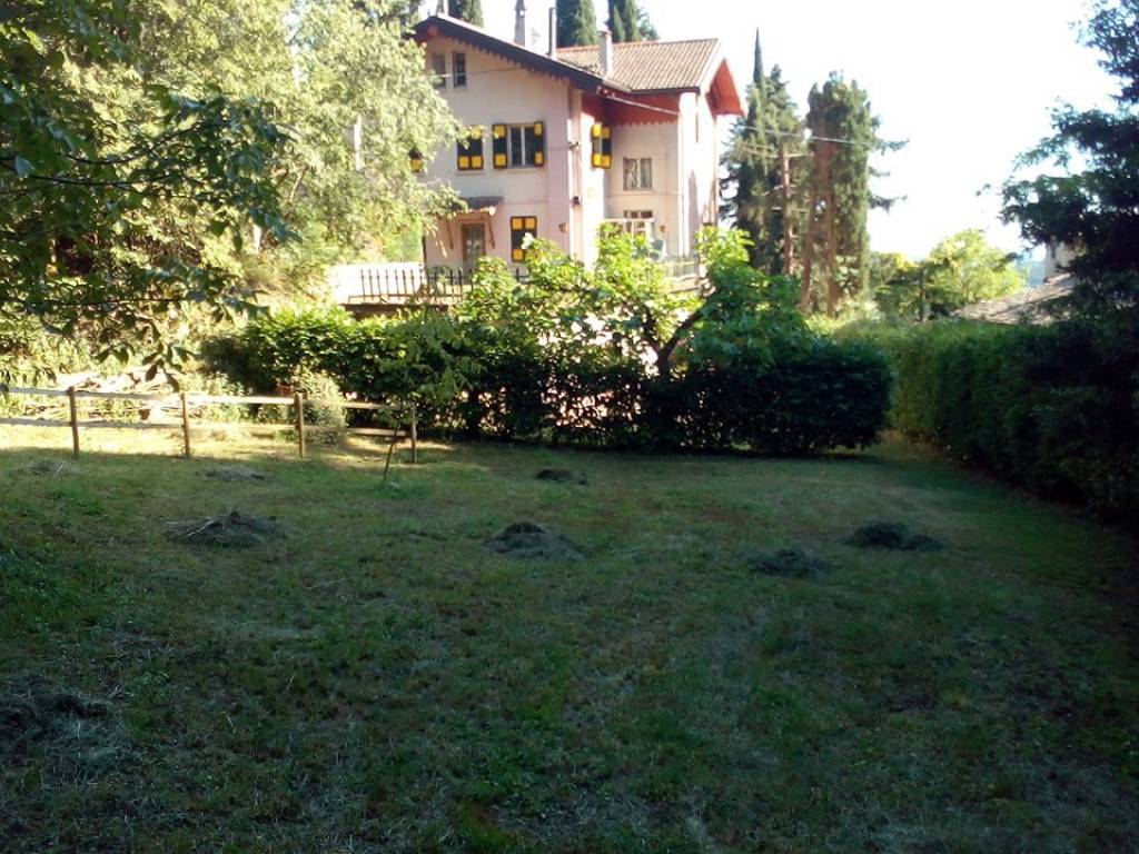 Villa a Caprino veronese in Via Pineta, 5 - Foto 3