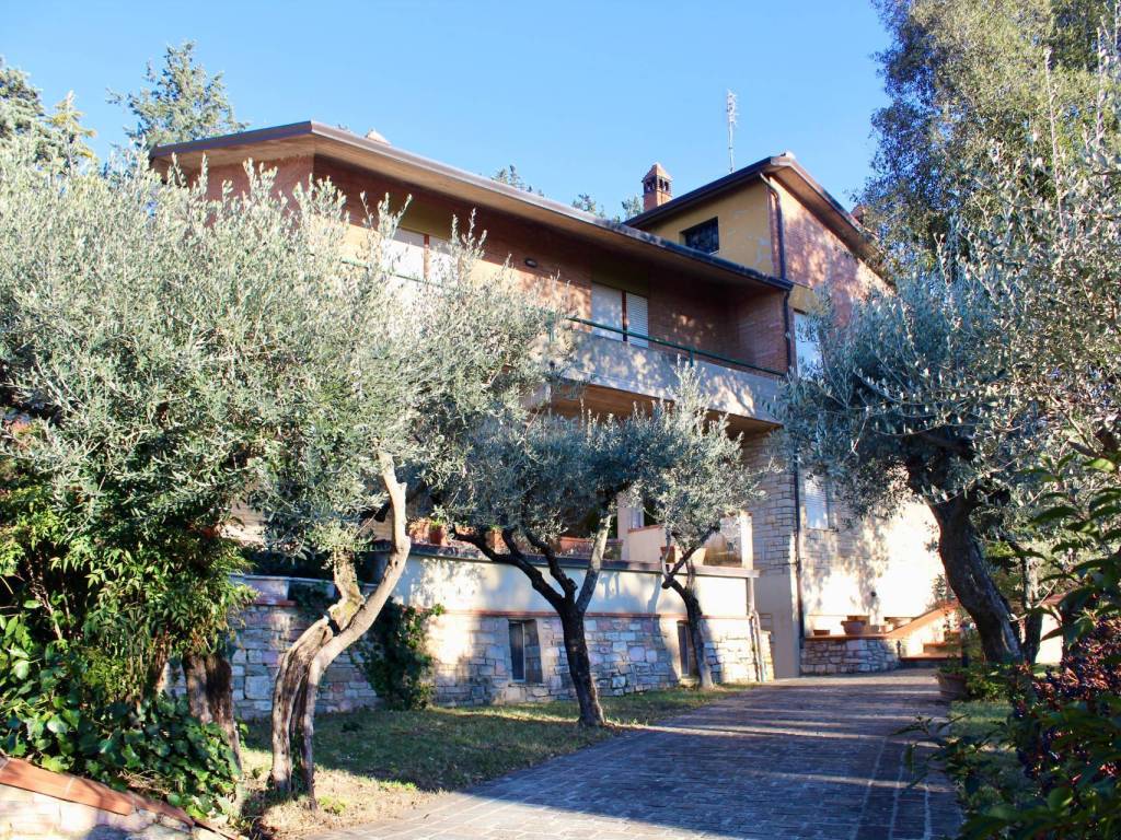 Villa a Assisi in via madonna dell'olivo - Foto 3