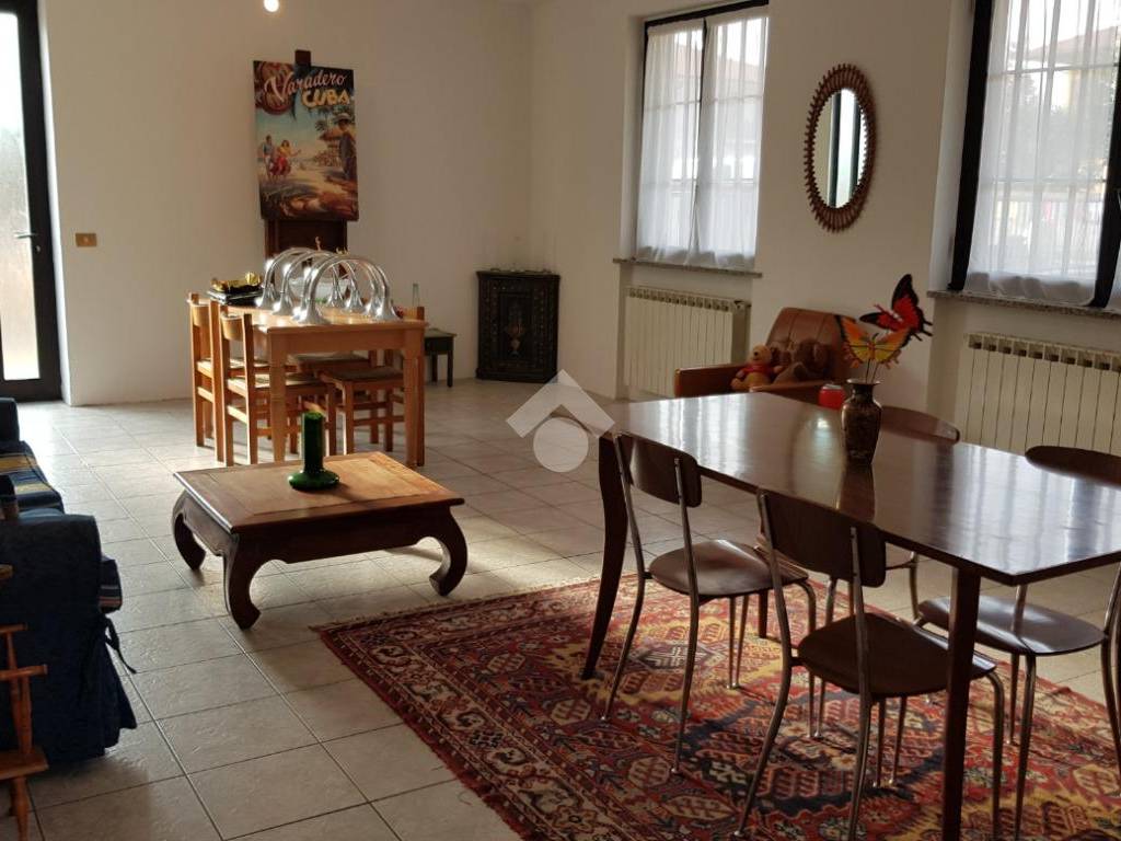 Villa a Borgo ticino in Via xxv aprile, 40 - Foto 3