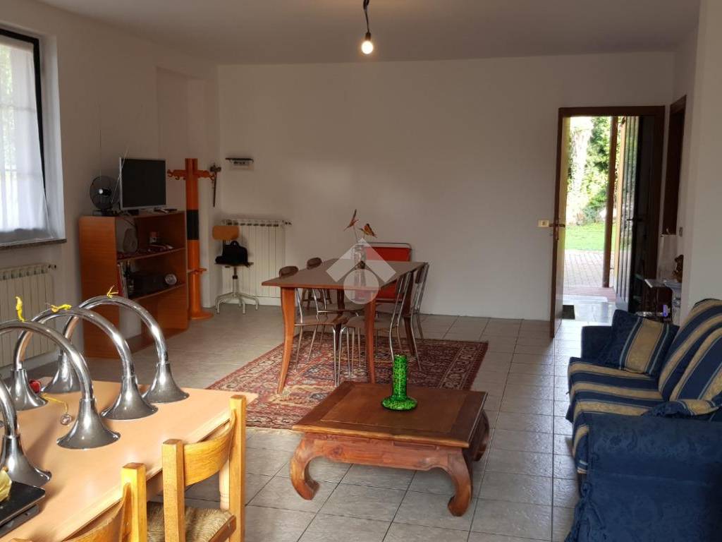 Villa a Borgo ticino in Via xxv aprile, 40 - Foto 5