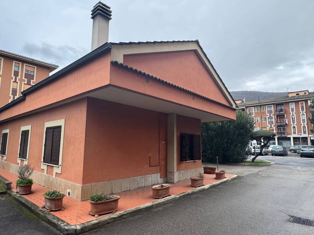 Casa indipendente a Prato in Via Giovanni Marradi - Foto 2