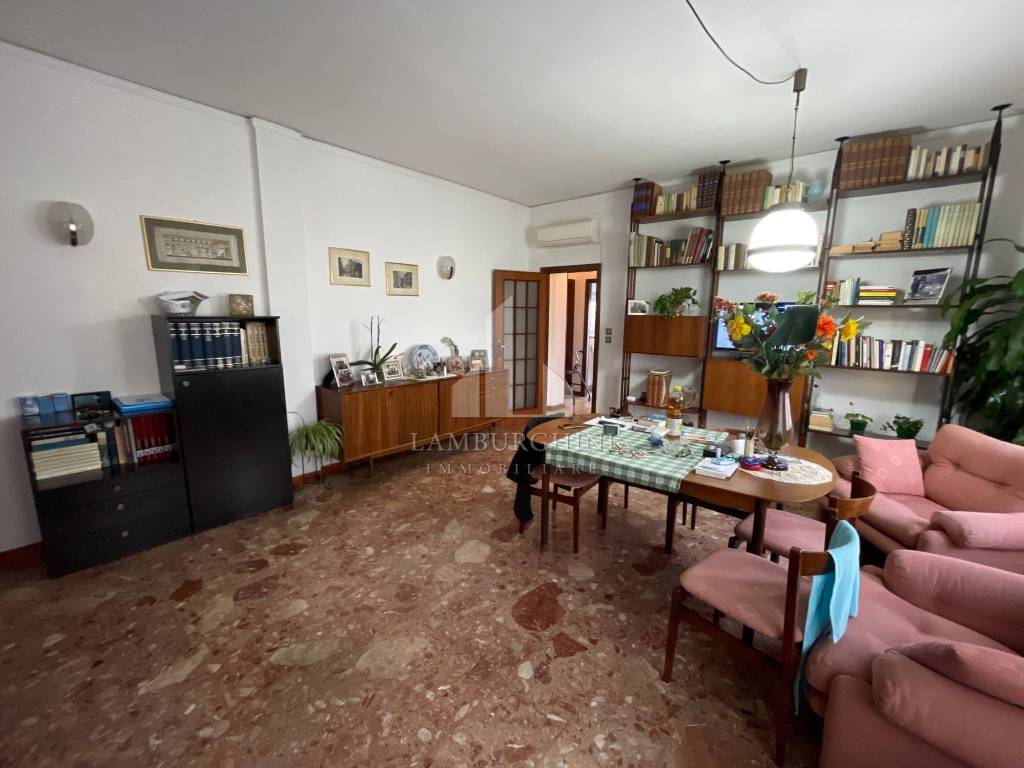 Appartamento a Ferrara in Via degli Olivetani - Foto 2