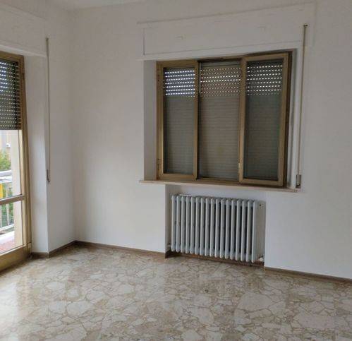 Appartamento a Civitanova marche in Via Dei Trecento - Foto 2