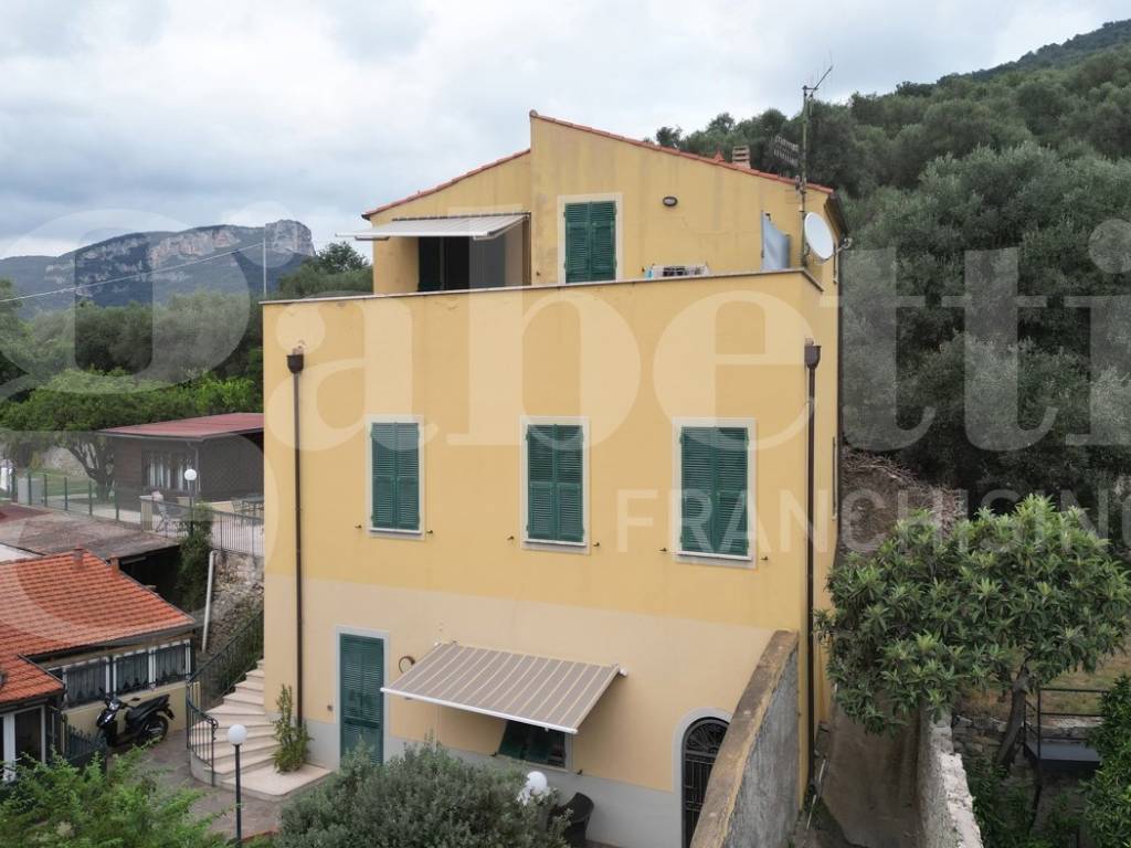 Appartamento a Finale ligure in Via Calvisio - Foto 3