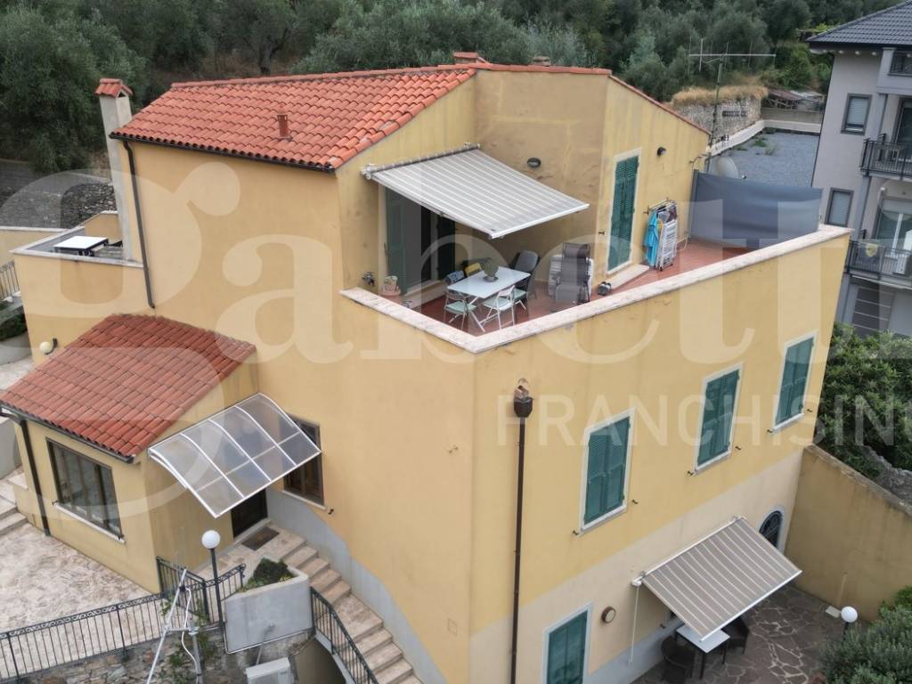 Appartamento a Finale ligure in Via Calvisio - Foto 4