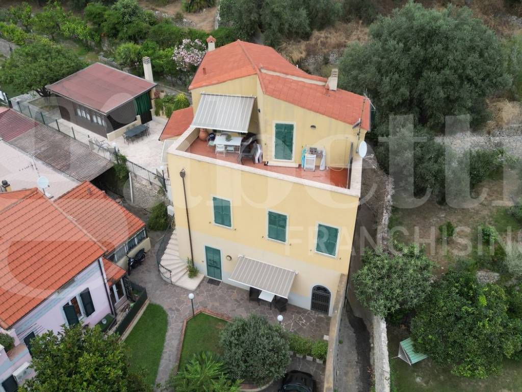 Appartamento a Finale ligure in Via Calvisio - Foto 5