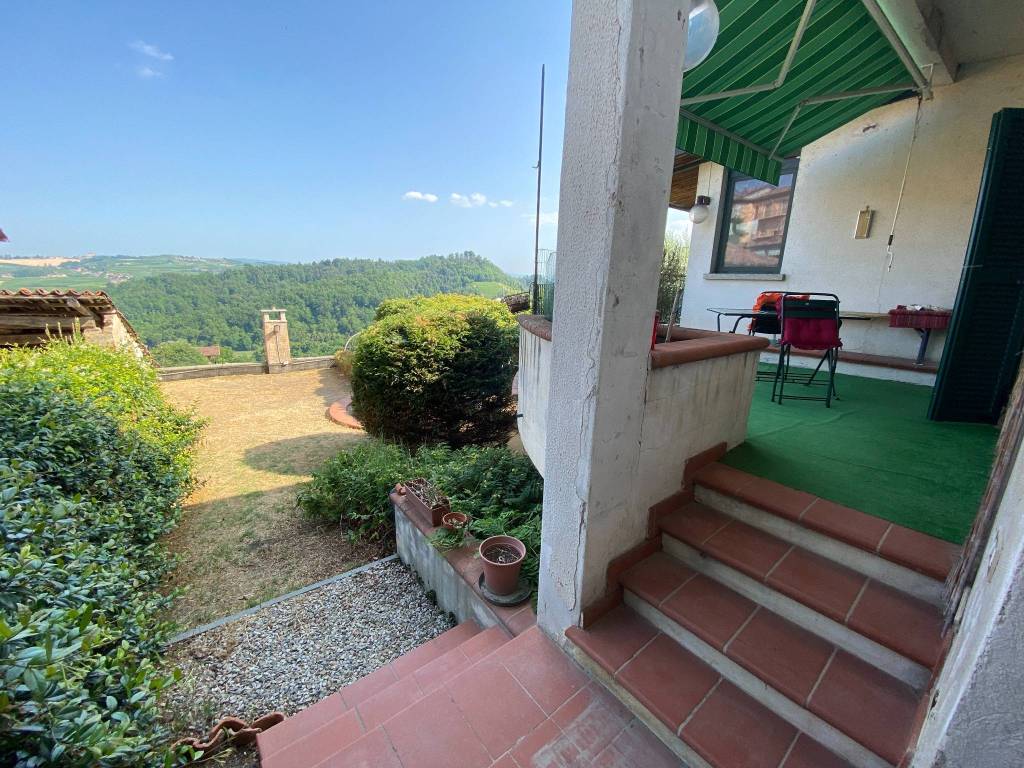 Casa indipendente a Vezza d'alba in Via 4 Novembre, 21 - Foto 2