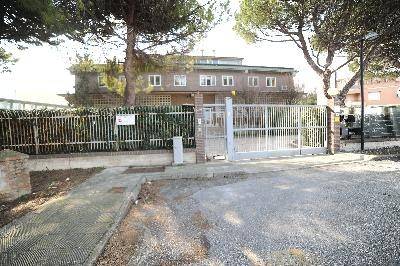 Immobile a Ancona in VIA MATTEO RICCI N. 10 - Foto 2