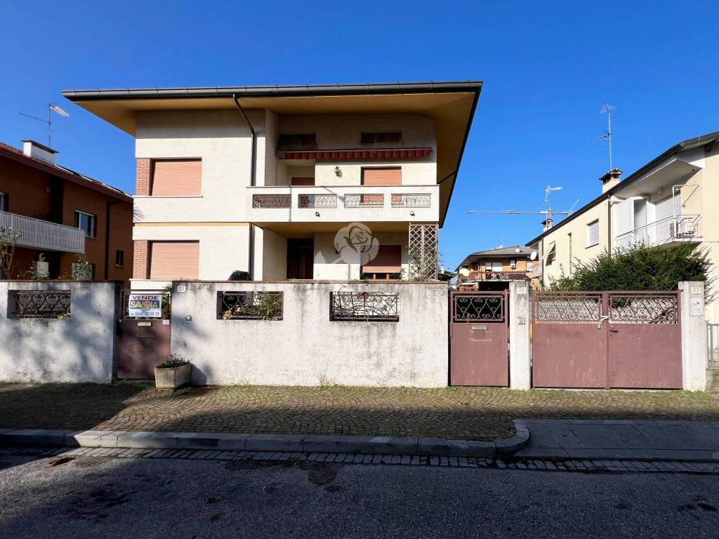 Villa a Udine in Via Luigi Galvani - Foto 2