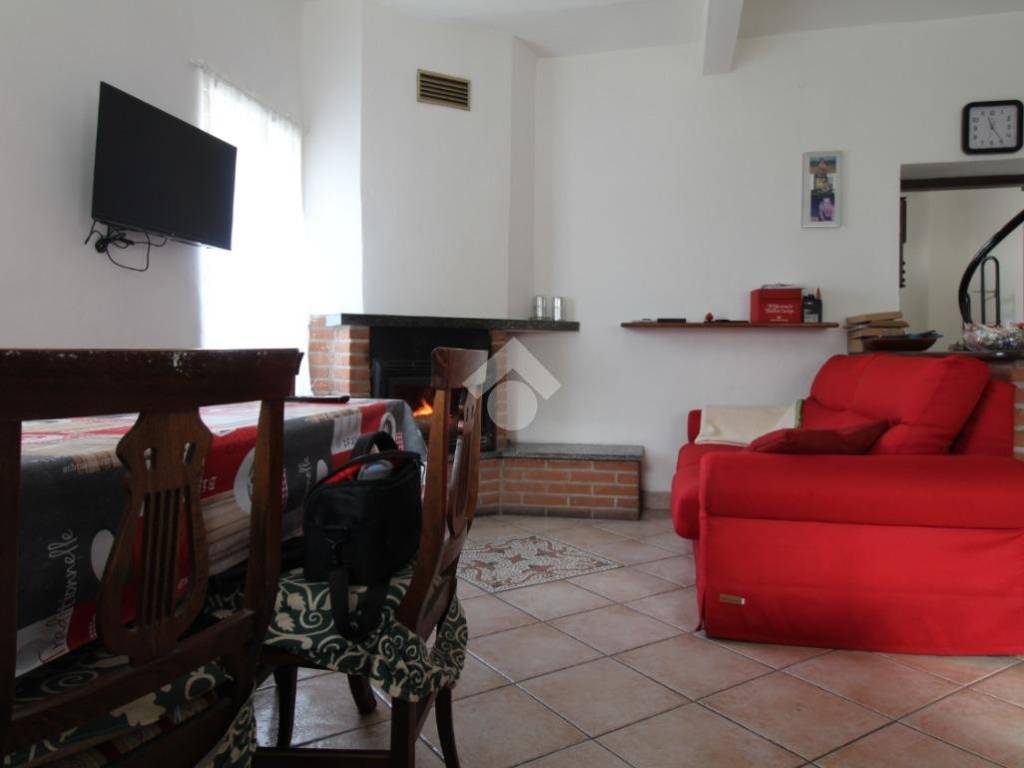 Casa indipendente a Divignano in Via mora e gibin, 5 - Foto 5