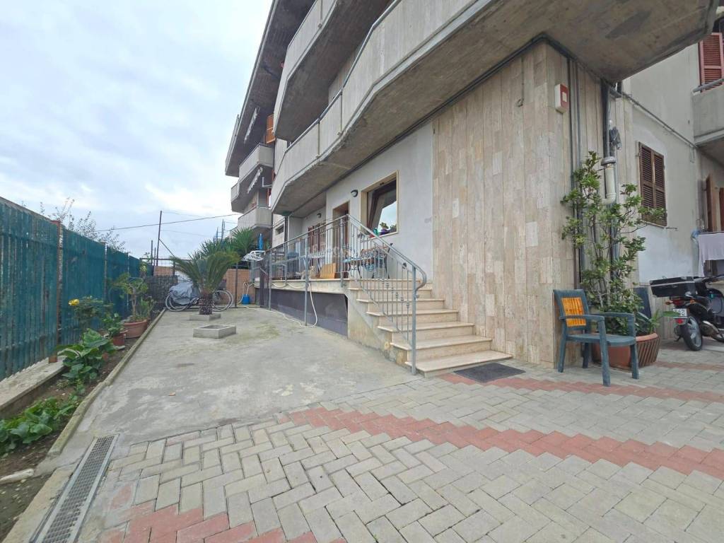 Appartamento a San benedetto del tronto in Via Montenisio, 9 - Foto 3