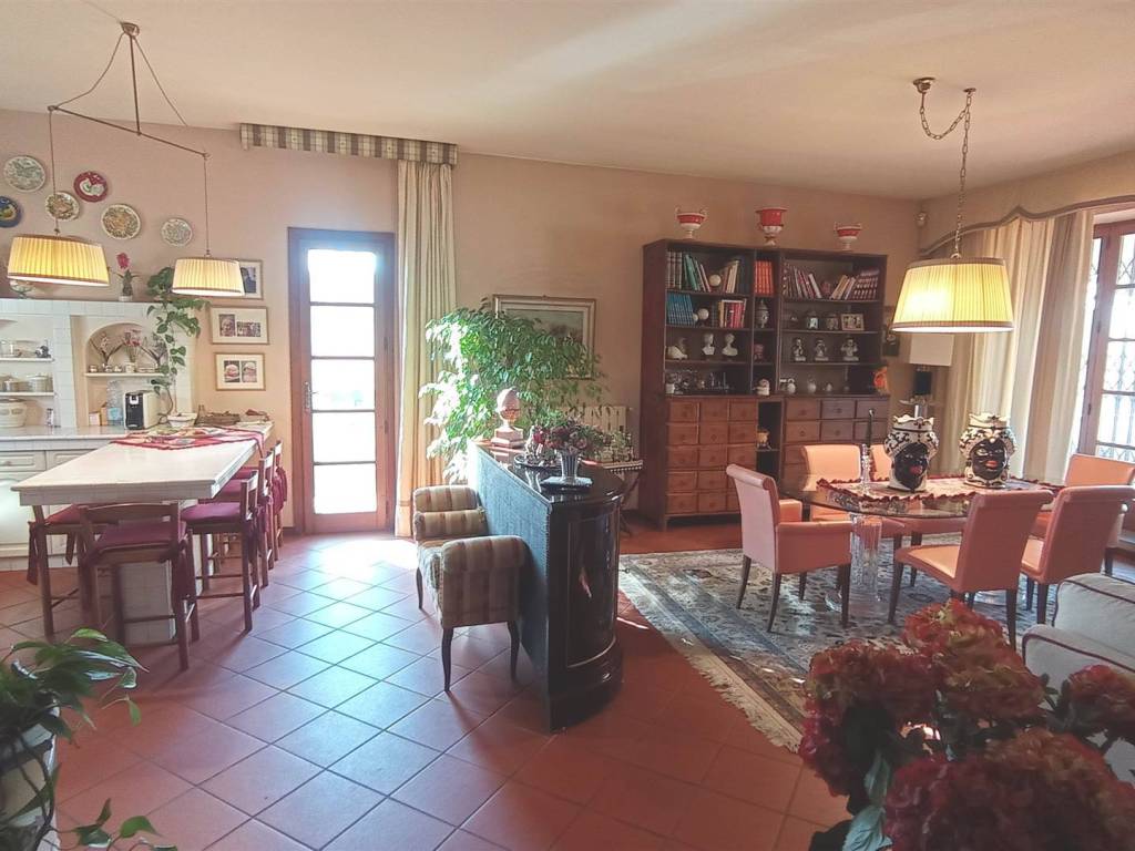 Villa a Pistoia in Via Ugo Foscolo - Foto 3