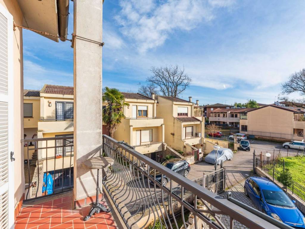 Villa a Vetralla in via dei Cavalieri di Vittorio veneto - Foto 2