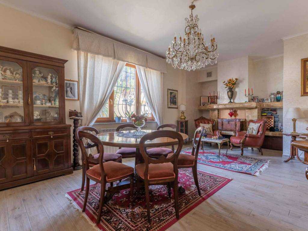 Villa a Vetralla in via dei Cavalieri di Vittorio veneto - Foto 4