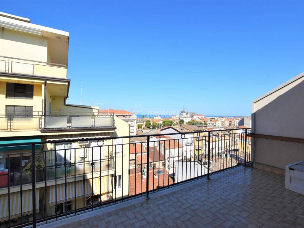 Appartamento a Porto san giorgio in Via Mauro Macchi 86 - Foto 3