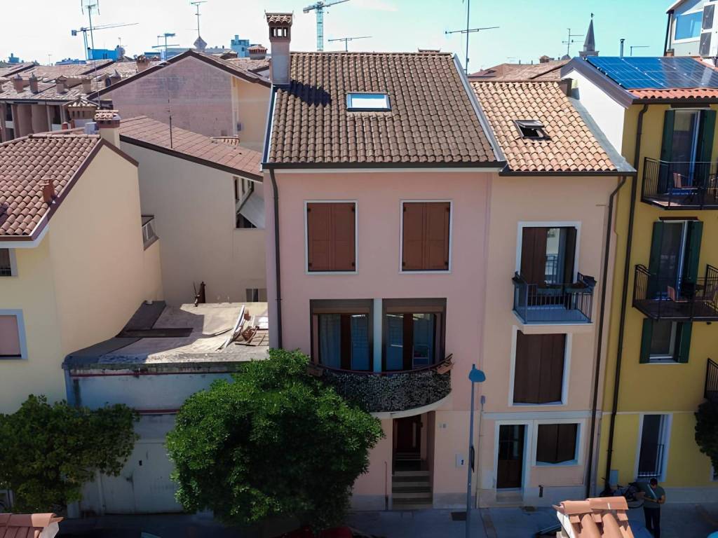 Casa indipendente a Grado in Via Alessandro Volta, 8 - Foto 3