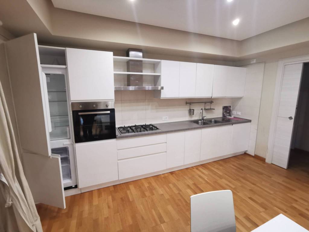 Appartamento a Catanzaro in Viale Tommaso Campanella - Foto 2