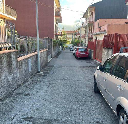 Box / garage a Mascalucia in Via Giarre 18 - Foto 3