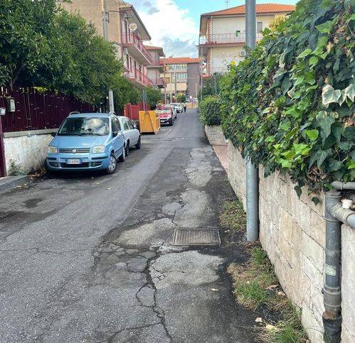 Box / garage a Mascalucia in Via Giarre 18 - Foto 4