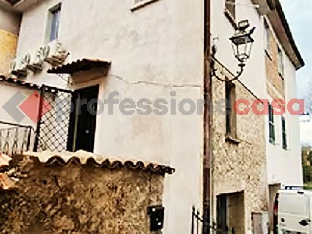 Villa a San giorgio a liri in VIA NAZARIO SAURO, 0 - Foto 2