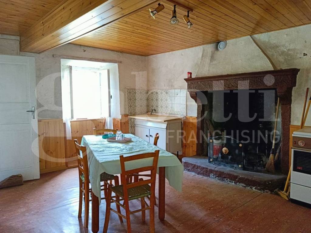 Rustico / casale a Sambuca pistoiese in Via Campeda Vecchia - Foto 2