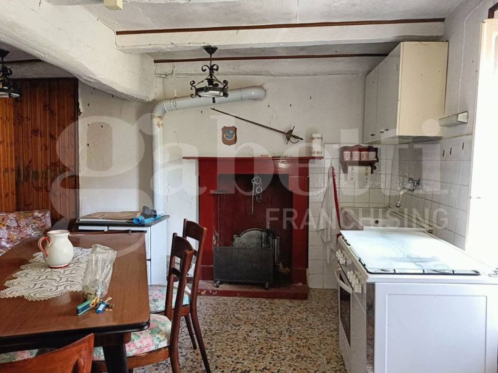 Rustico / casale a Sambuca pistoiese in Via Campeda Vecchia - Foto 3