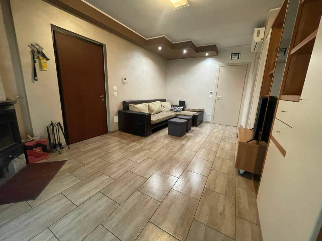 Appartamento a Borgaro torinese in Via delle Magnolie, 36 - Foto 3