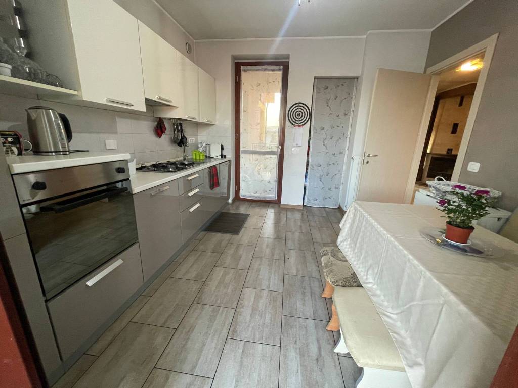 Appartamento a Borgaro torinese in Via delle Magnolie, 36 - Foto 5