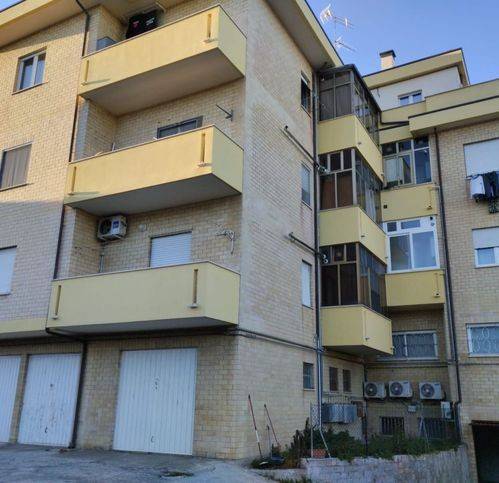 Appartamento a Civitanova marche in Via Dante Alighieri - Foto 2