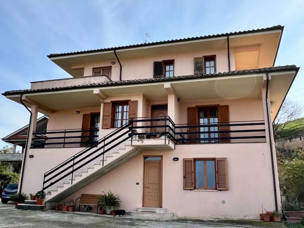 Villa a Chieti in Strada per Popoli, 273 - Foto 2
