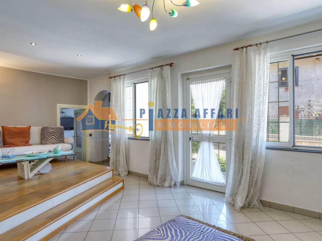 Villa a Carnago in via Borghetto - Foto 5