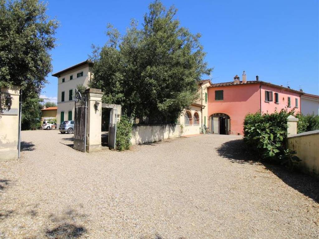 Villa a Bucine in Via 25 Aprile - Foto 2