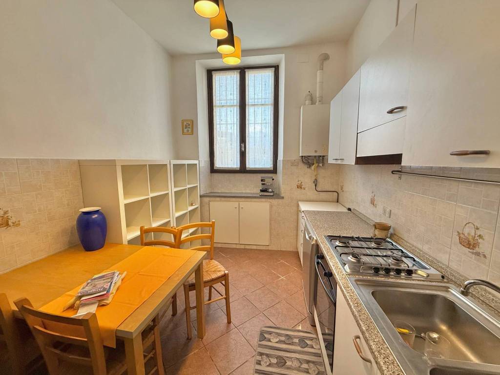 Appartamento a Biella in Via Alfonso Ogliaro - Foto 4