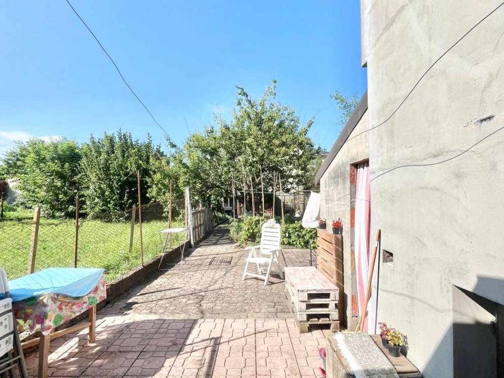 Casa indipendente a Stroppiana in Via Bernardino Palestro, 39 - Foto 2