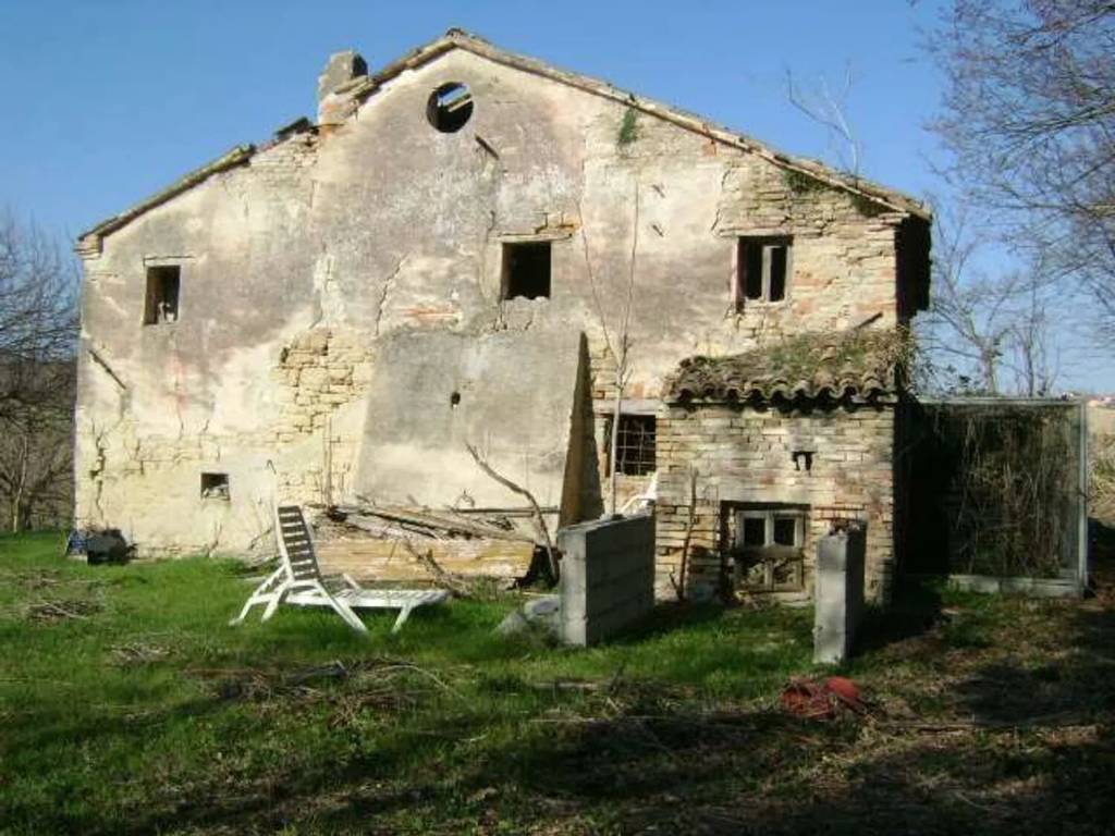 Rustico / casale a Osimo in Via Mucciolina S.N.C. - Foto 2