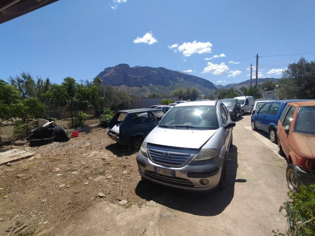 Villa a Cinisi in Via Piersanti Mattarella - Foto 4