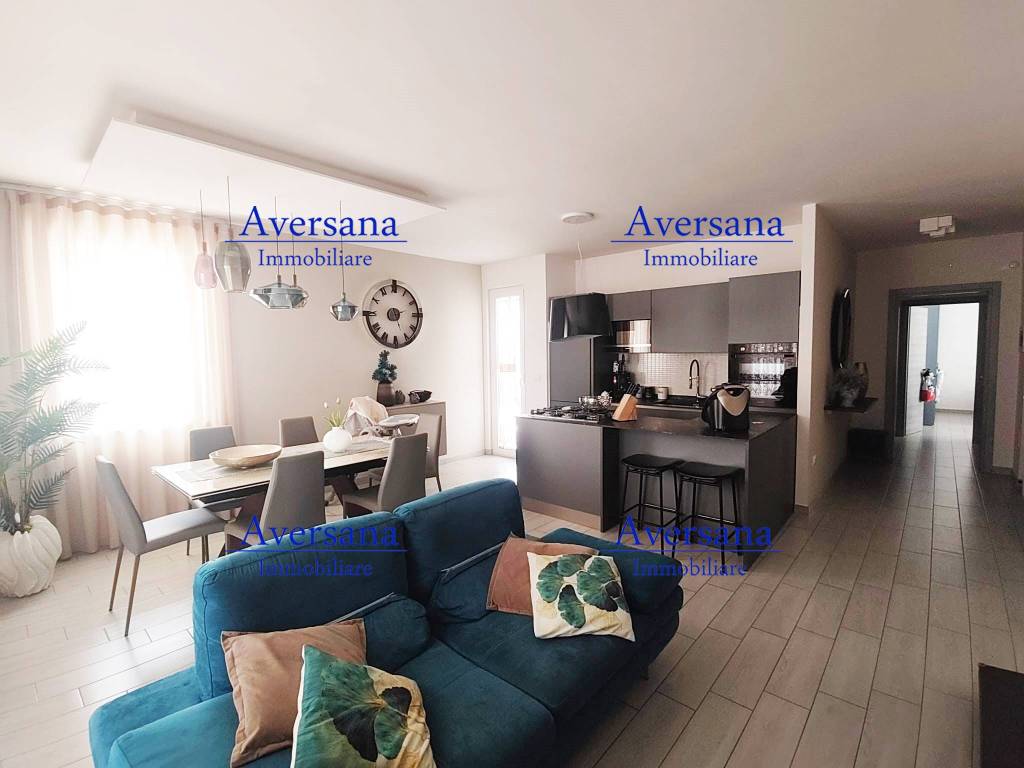 Appartamento a Lusciano in Viale Colucci - Foto 5