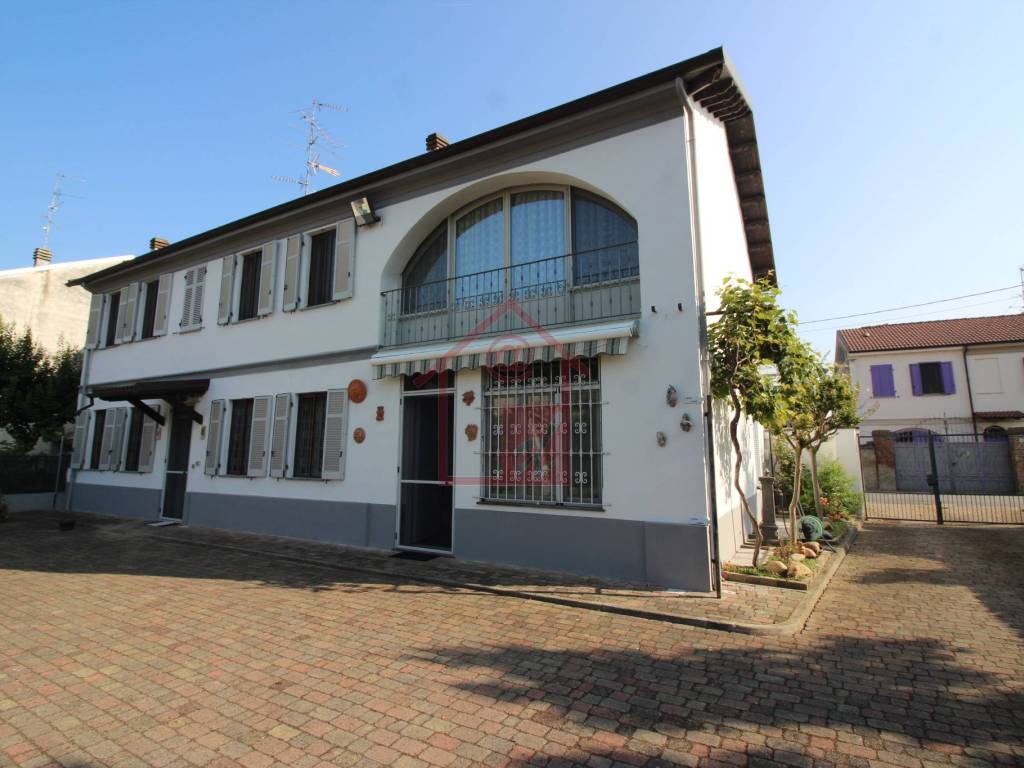 Villa a Costanzana in Via Pertengo, 44 - Foto 2