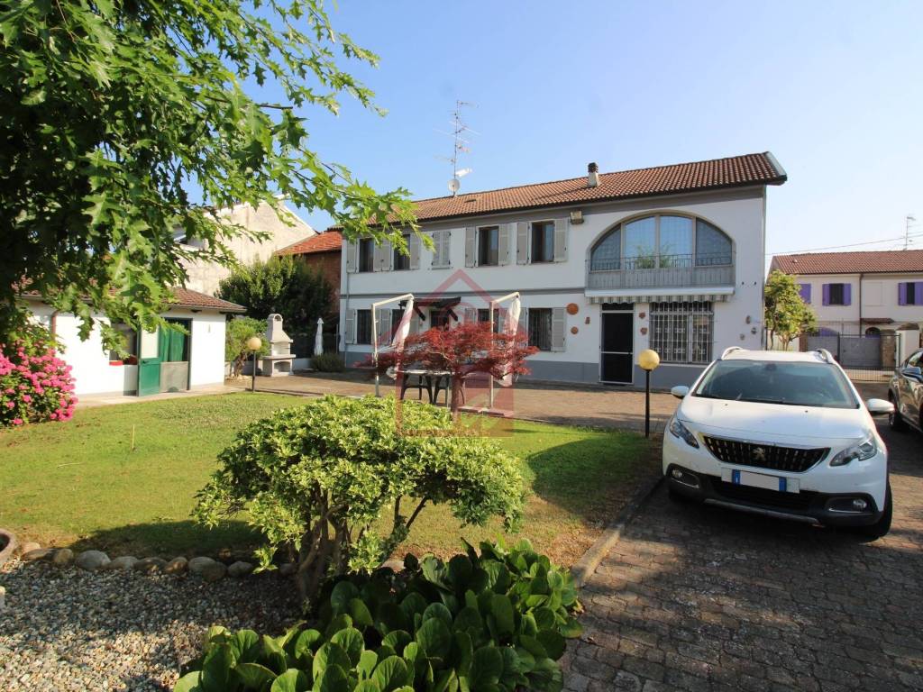 Villa a Costanzana in Via Pertengo, 44 - Foto 4