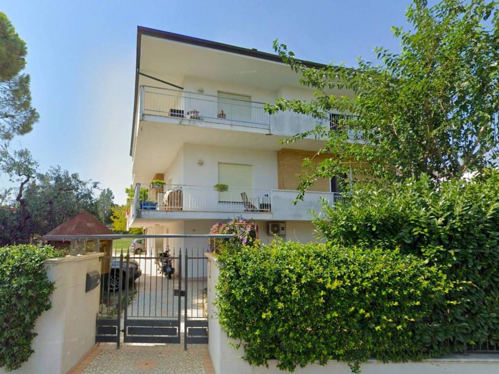 Villa a Rimini in Viale Losanna, 37 - Foto 3