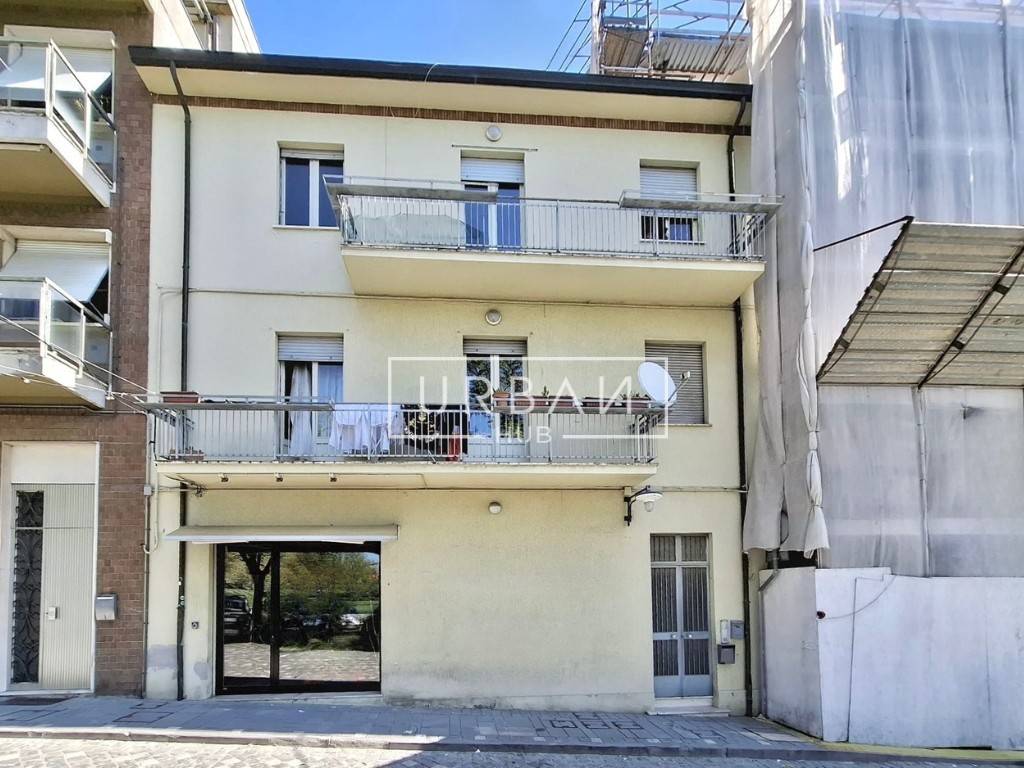 Appartamento a Santarcangelo di romagna in VIA DE BOSIS, 8 - Foto 2