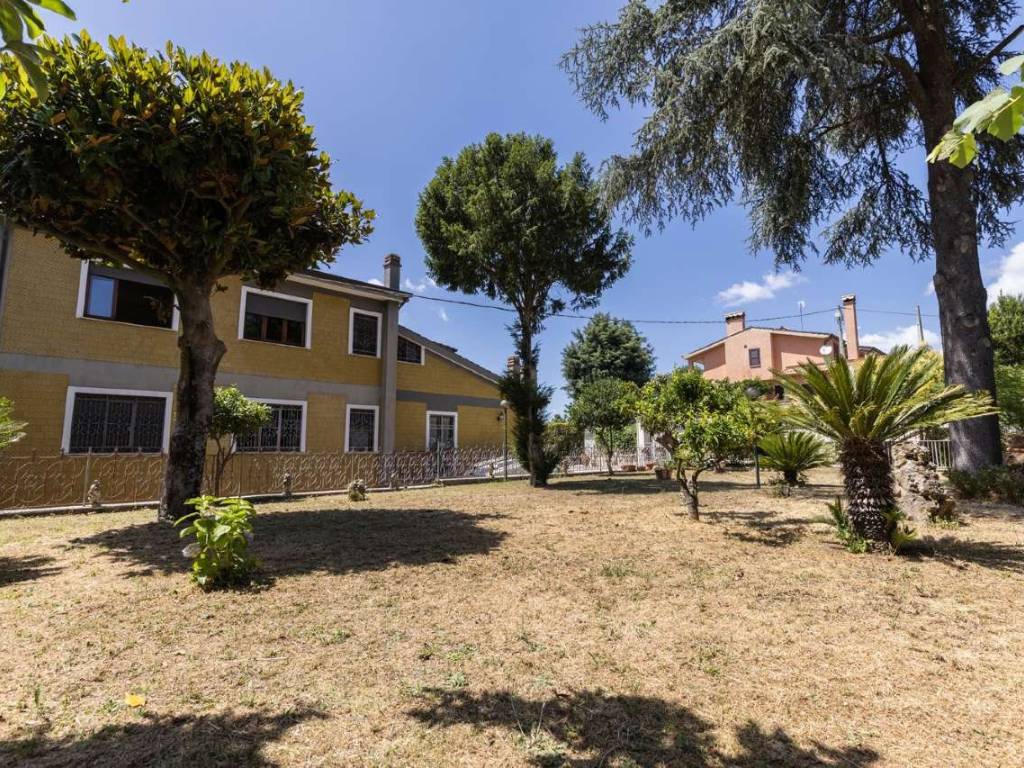 Villa a Genzano di roma in via giorgio morandi - Foto 2