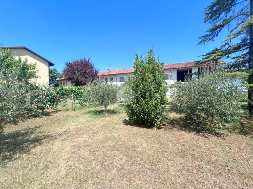 Casa indipendente a Castello di annone in Frazione Poggio Gerba, 6 - Foto 2