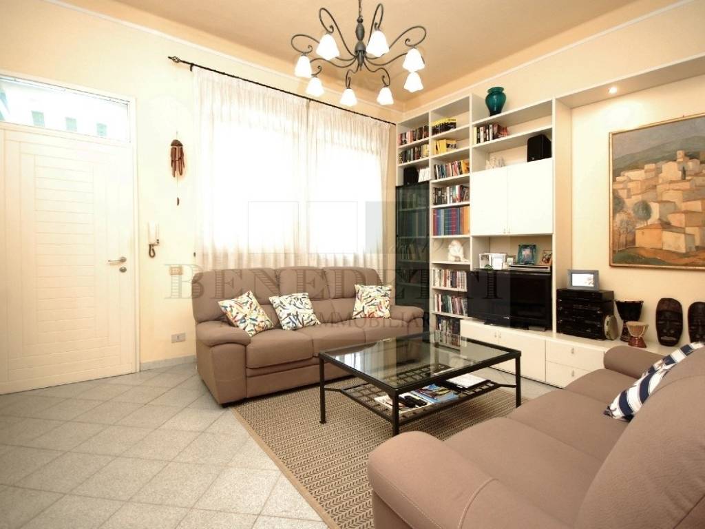 Casa indipendente a Viareggio in Via Giulio Cesare, 52 - Foto 4