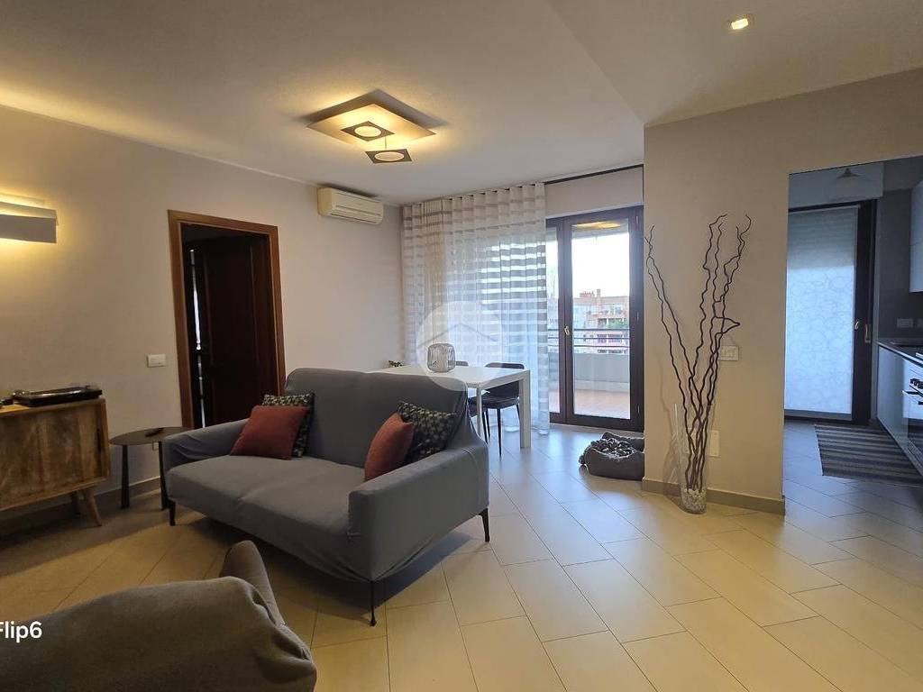 Appartamento a Roma in Viale Degli Astri, 56 - Foto 2